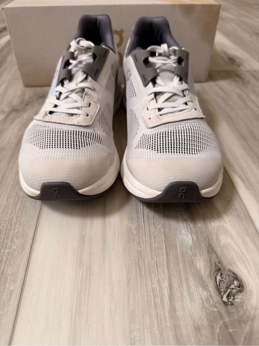On Cloudrift Sneakers Women’s Size 8 Frost Heather Running Shoes w/ Box - Picture 4 of 11